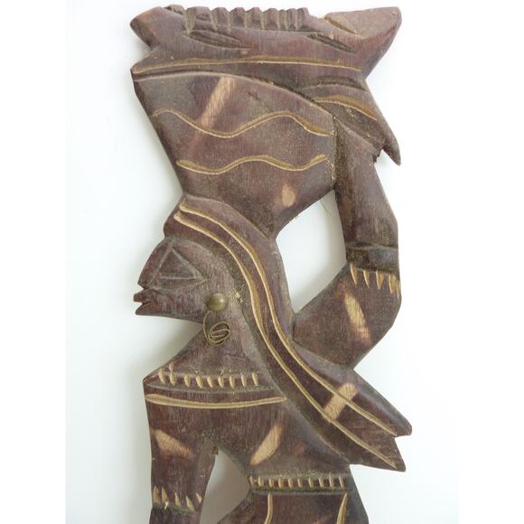 Vintage African Flat Wood Carving Woman with Basket - Picture 2 of 6